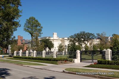 photo condos-river-oaks-houston_zps4808cb98.jpg