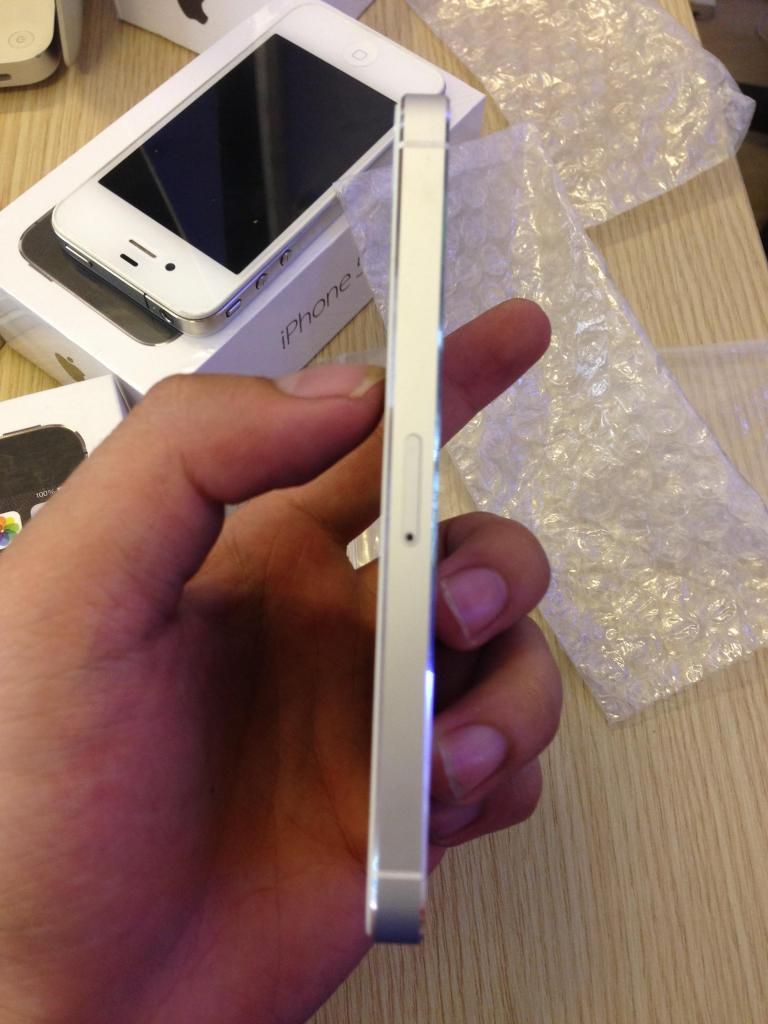 Bán iphone 5 trắng 16g và đen 32g likenew giá HOT!!! - 2
