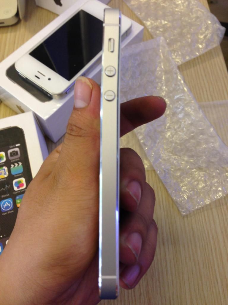 Bán iphone 5 trắng 16g và đen 32g likenew giá HOT!!! - 4