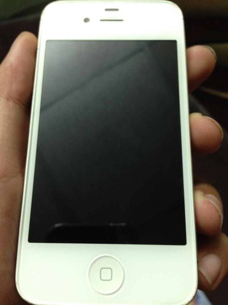 Bán iphone 4s lock verizon màu trắng 16g giá 4trxx!!!