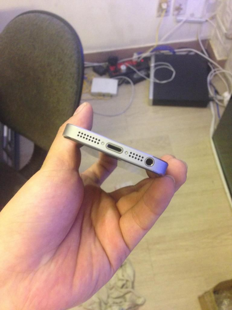 Bán iphone 5s màu xám 16g lock AT&T giá 9trxxx!! - 3