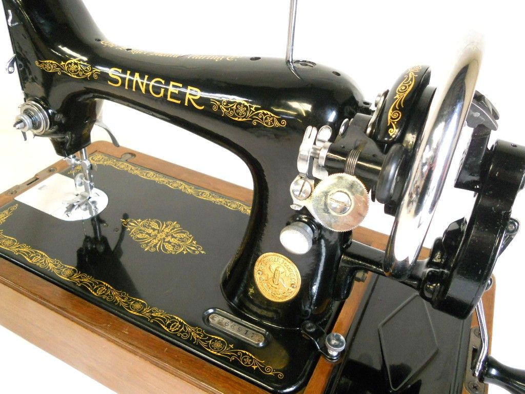 THE SUPERB " SINGER 99K " HEAVY DUTY HAND OPERATED LEATHER SEWING